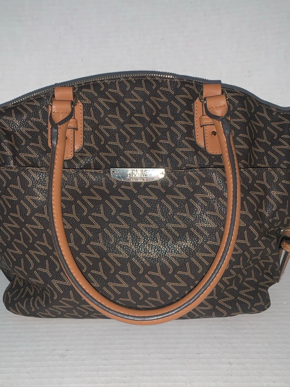 Jones New York Felicity Handbag Purse Brown Logo Pockets Zipper Gold Hardware